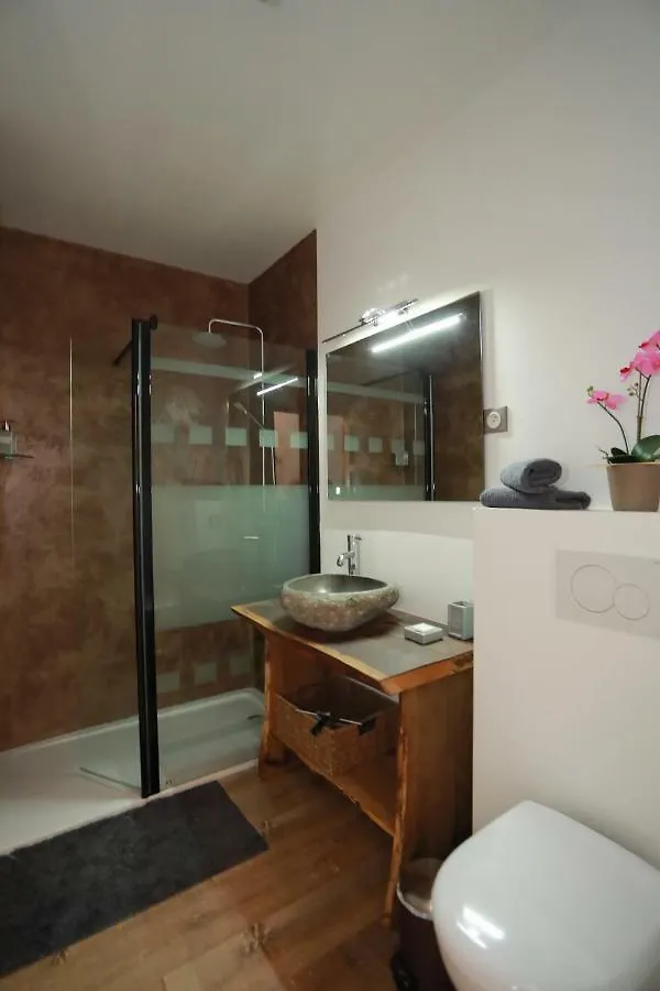 Autre Temps Et Spa Lastioulles Guest house